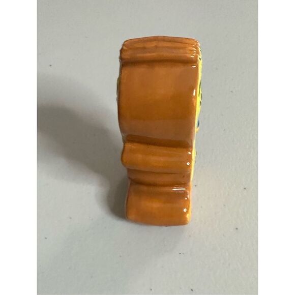 Warner Bros Vintage Tweety Bird & Sylvester Looney Tunes Salt & Pepper Shakers - Picture 3 of 9